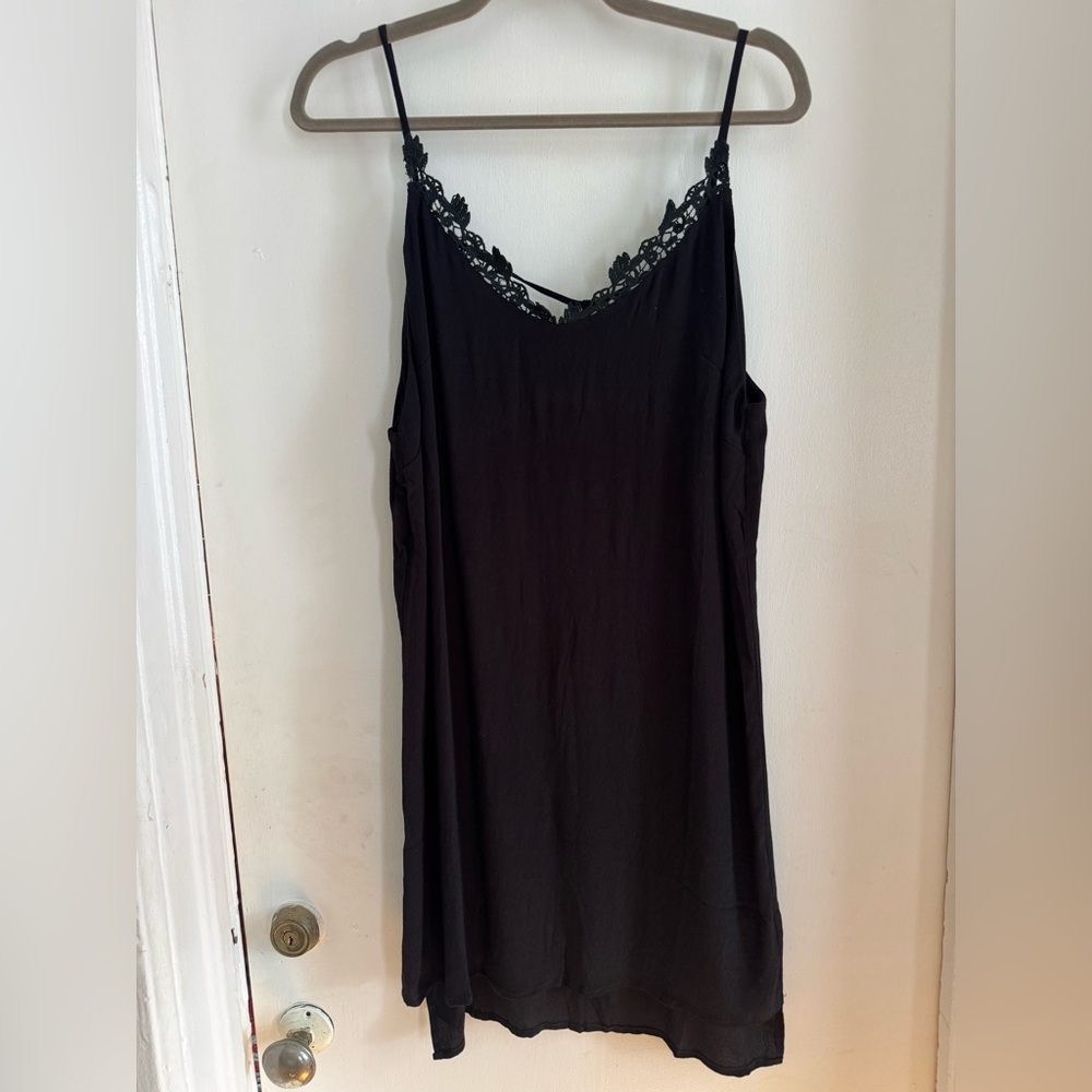 Sadie & Sage Black Dress with Lace Detail